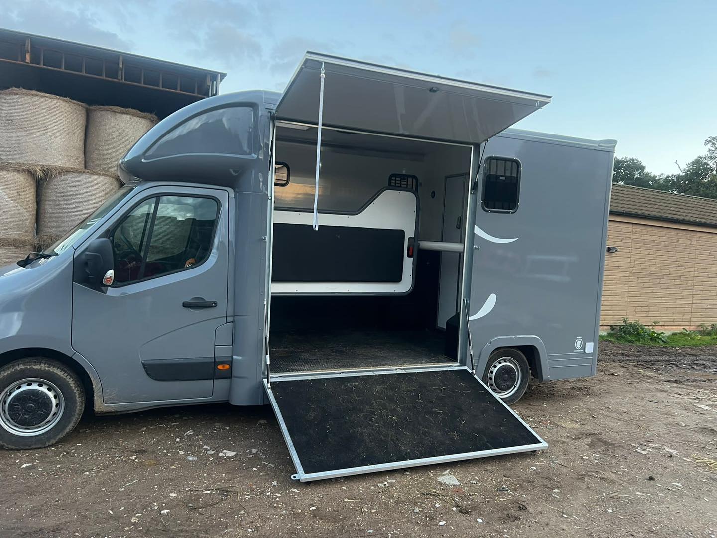 New & Used Horseboxes For Sale Horseboxe Classifieds